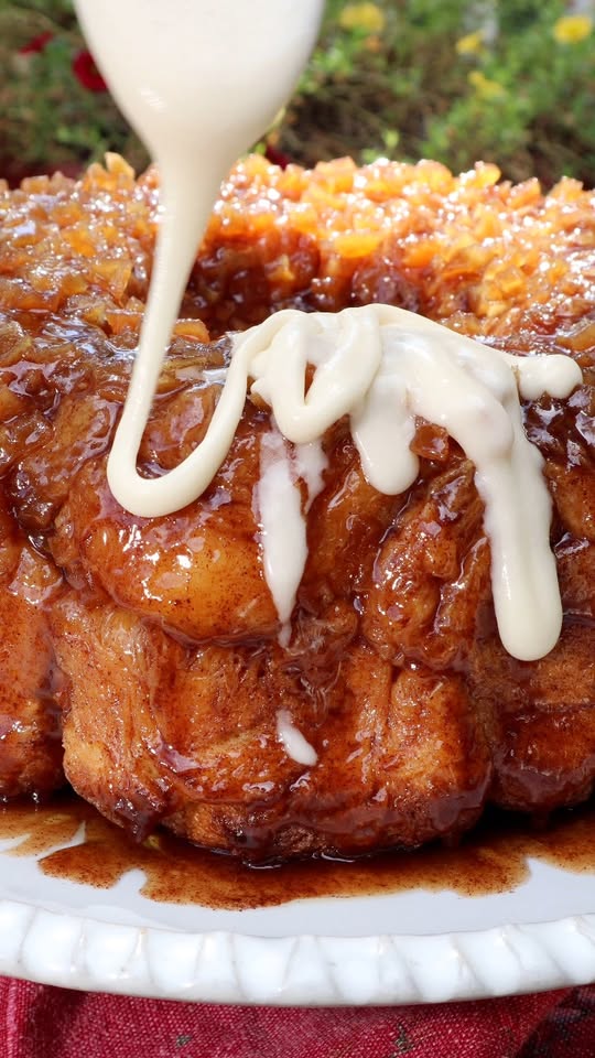 Apple Pie Monkey Bread